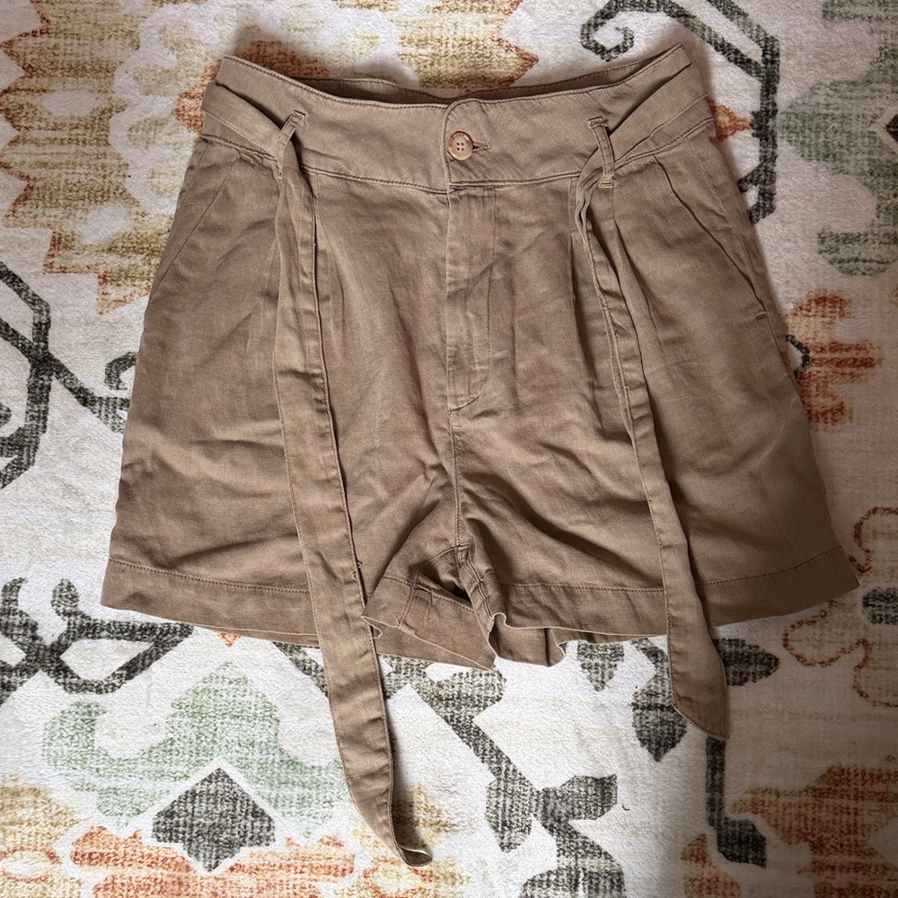 Faherty High Waist Brown Shorts with Tie
